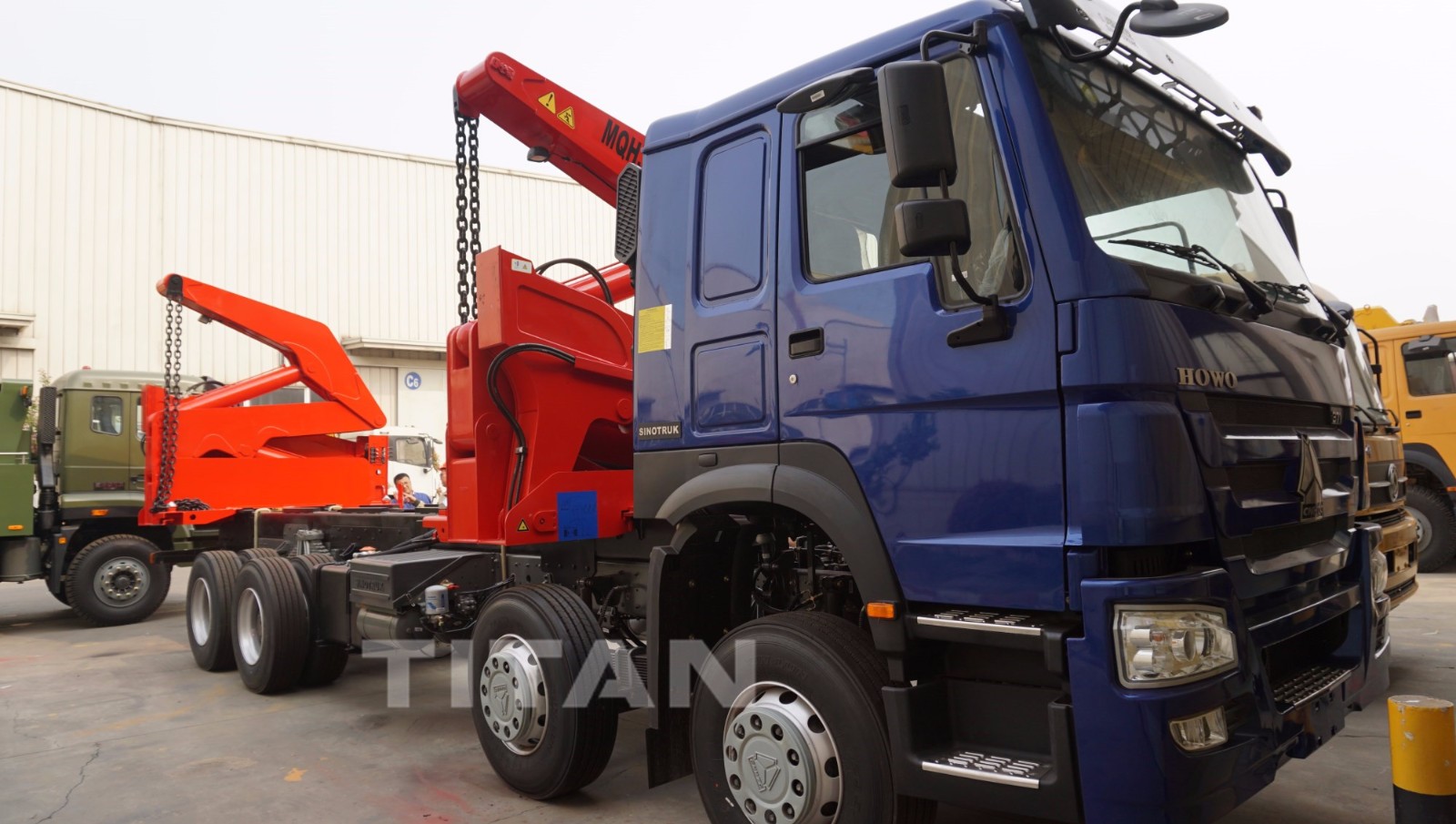 self loading container truck side loader