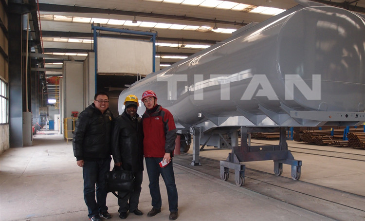 Customer visited factory and study about fuel tanker trailer